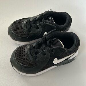 Nike Air Max Toddler Size: US Toddler 6C. Like new condition. Smoke free home